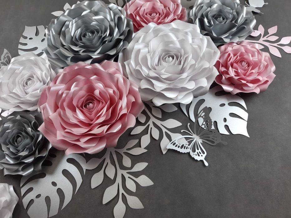 Róża 3D z papieru metalizowanego Chanel
