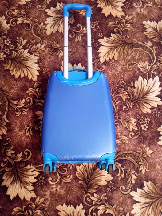 Продам валізу дитячу Маквін