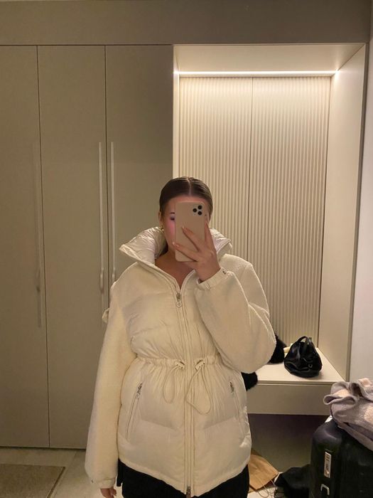 Nowa kurtka Moncler rozm L piekna misiu kremowa