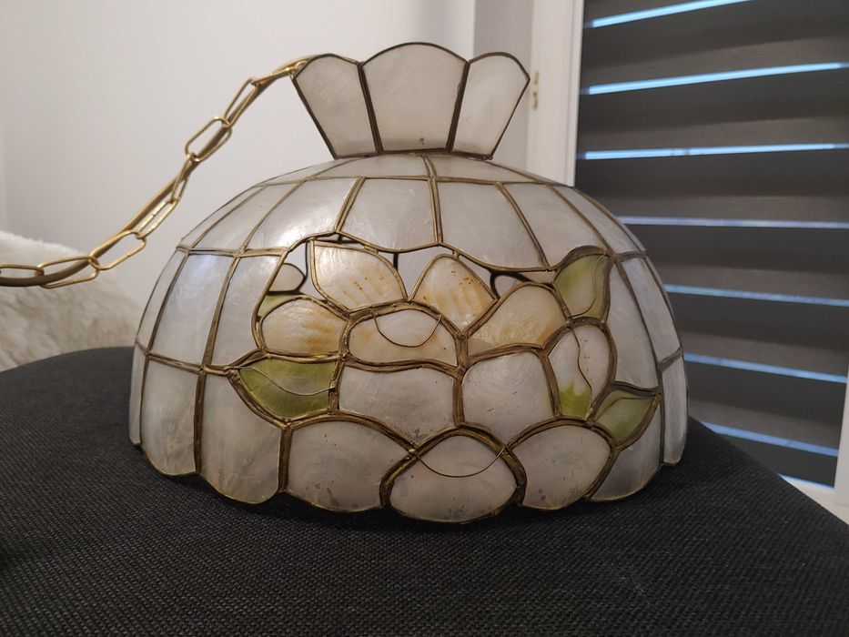 Lampa wisząca z masy perłowej