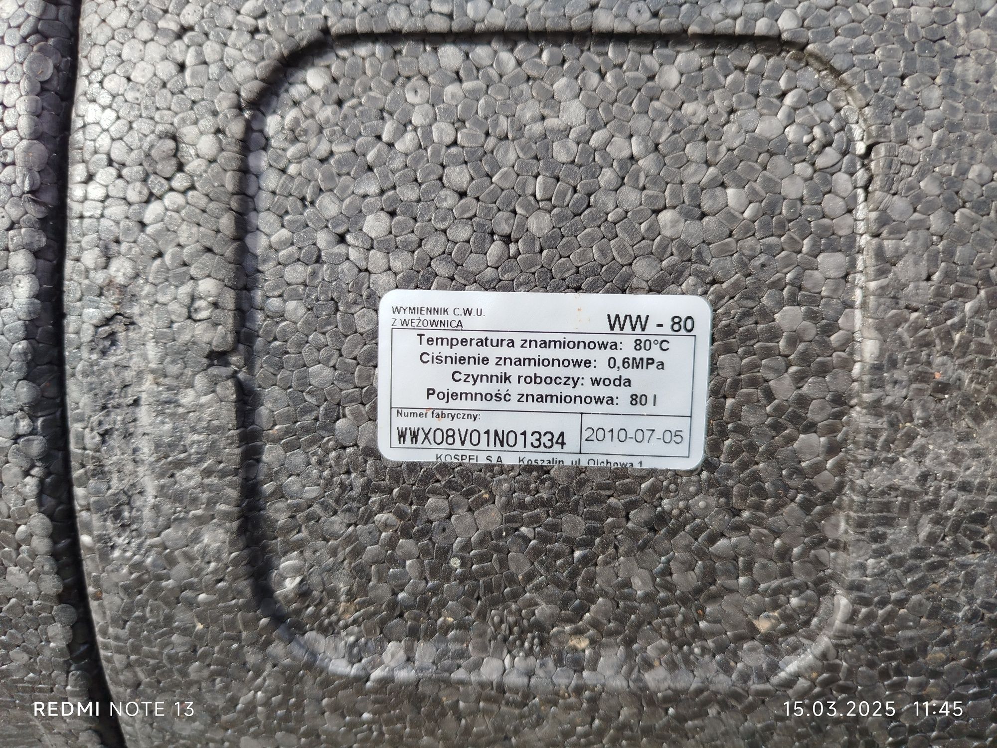 Bojler 80 litrów z grzałką elektryczną.