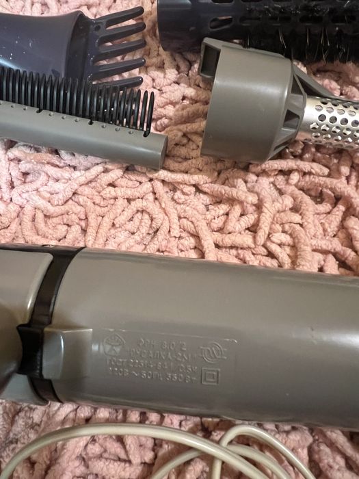 Фен для волос и плойка