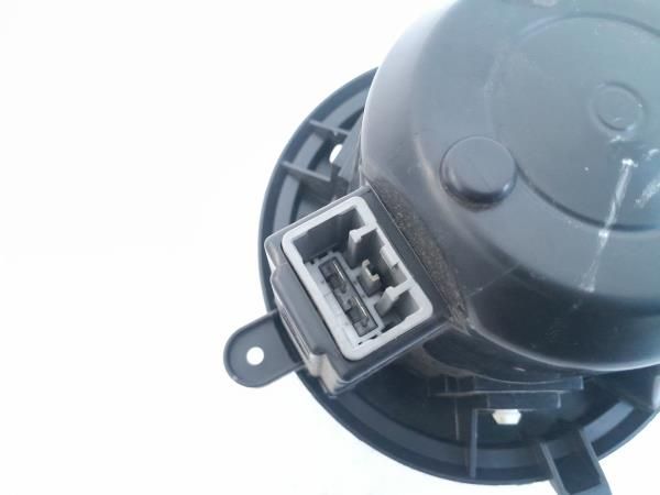 Motor da chauffage / sofagem RENAULT Twingo III (BCM_)