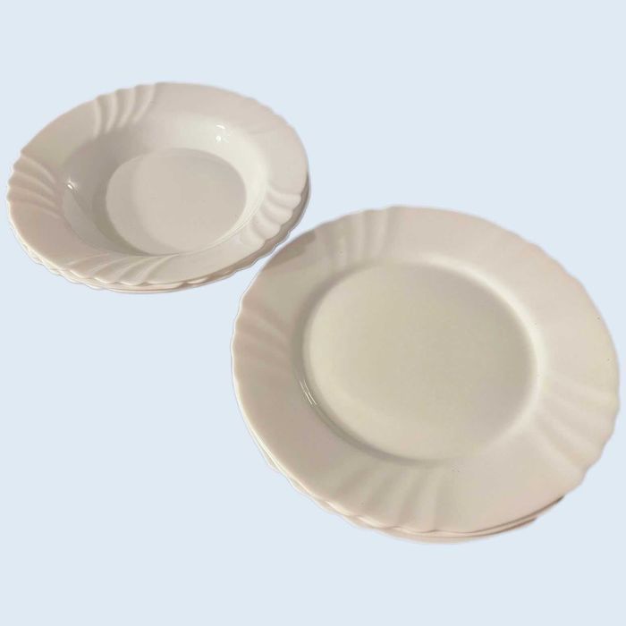 5 Pratos Fina Porcelana Branca