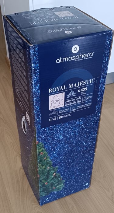 Árvore de natal ROYAL MAJESTIC com pinhas 150cm e luzes