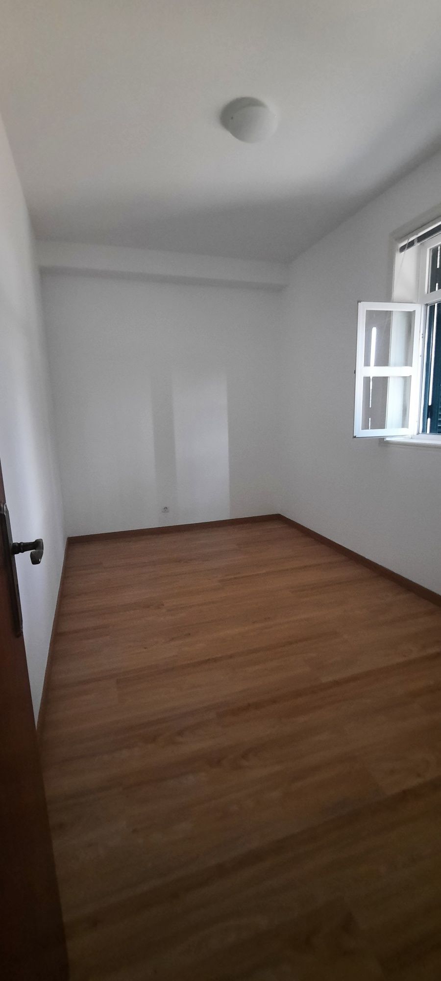 Moradia T2,  em Croca, Penafiel.
