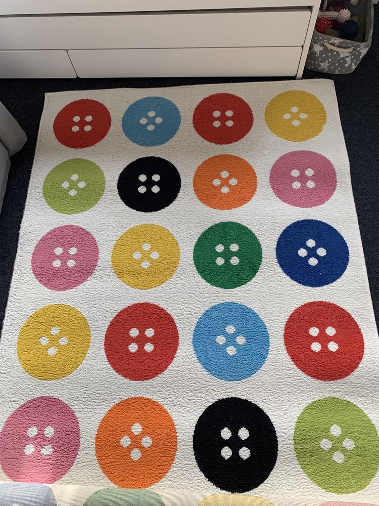 Sprzedam porządny dywan do pokoju dziecięcego po praniu