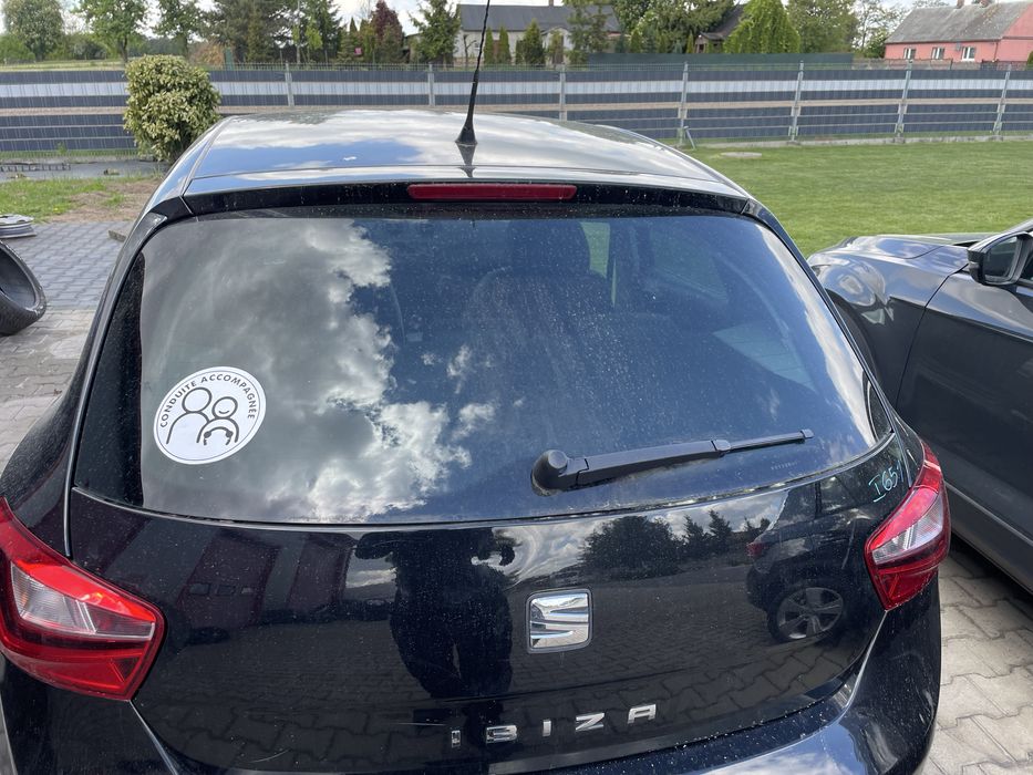 Szyba tyl tylna seat ibiza 4 IV 6j szyba w klape 5 drzwi