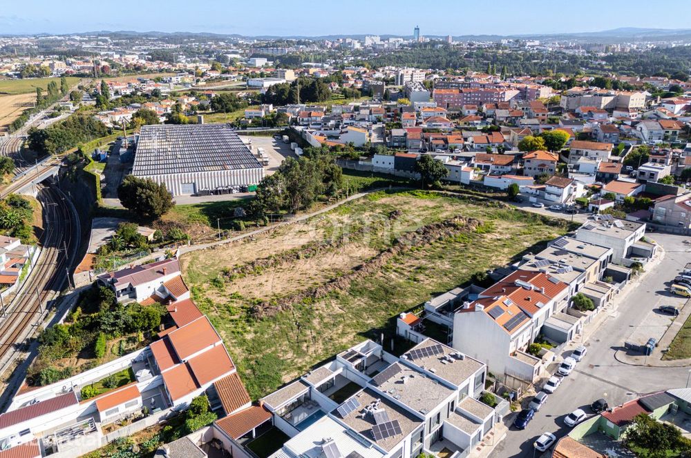 Terreno com Potencial de Construção – Leça do Balio, Matosinhos