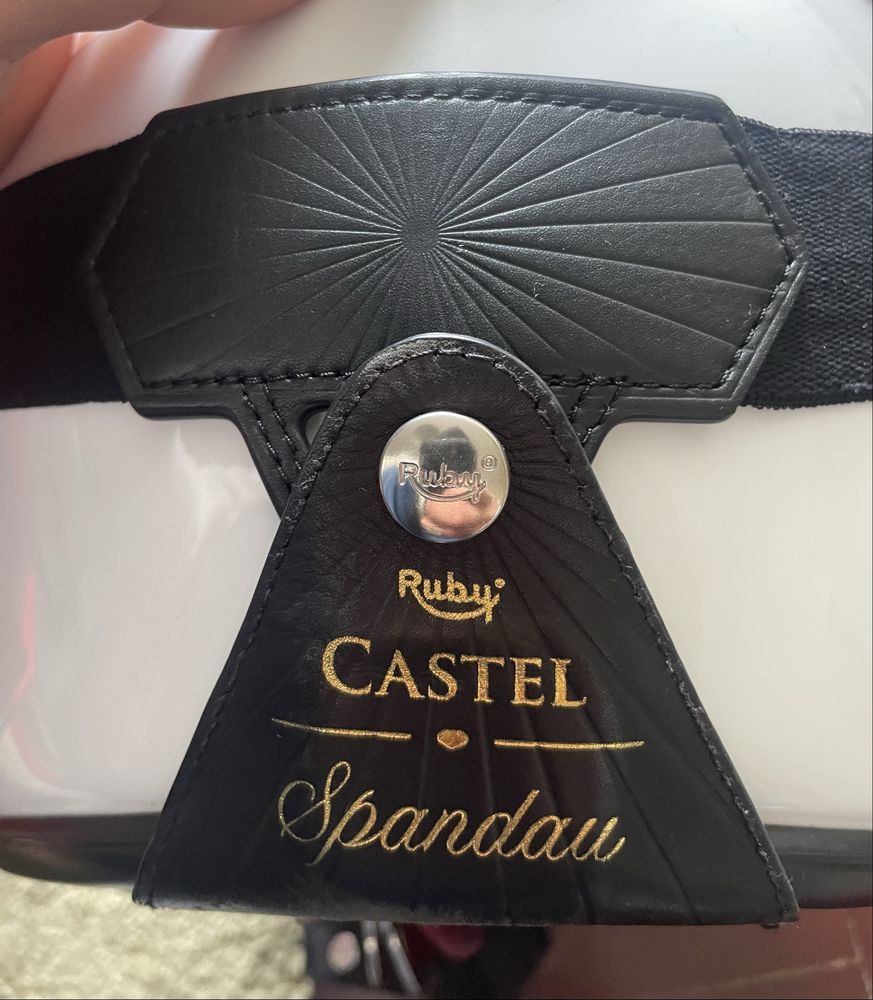 Capacete Ruby Castel Spandau