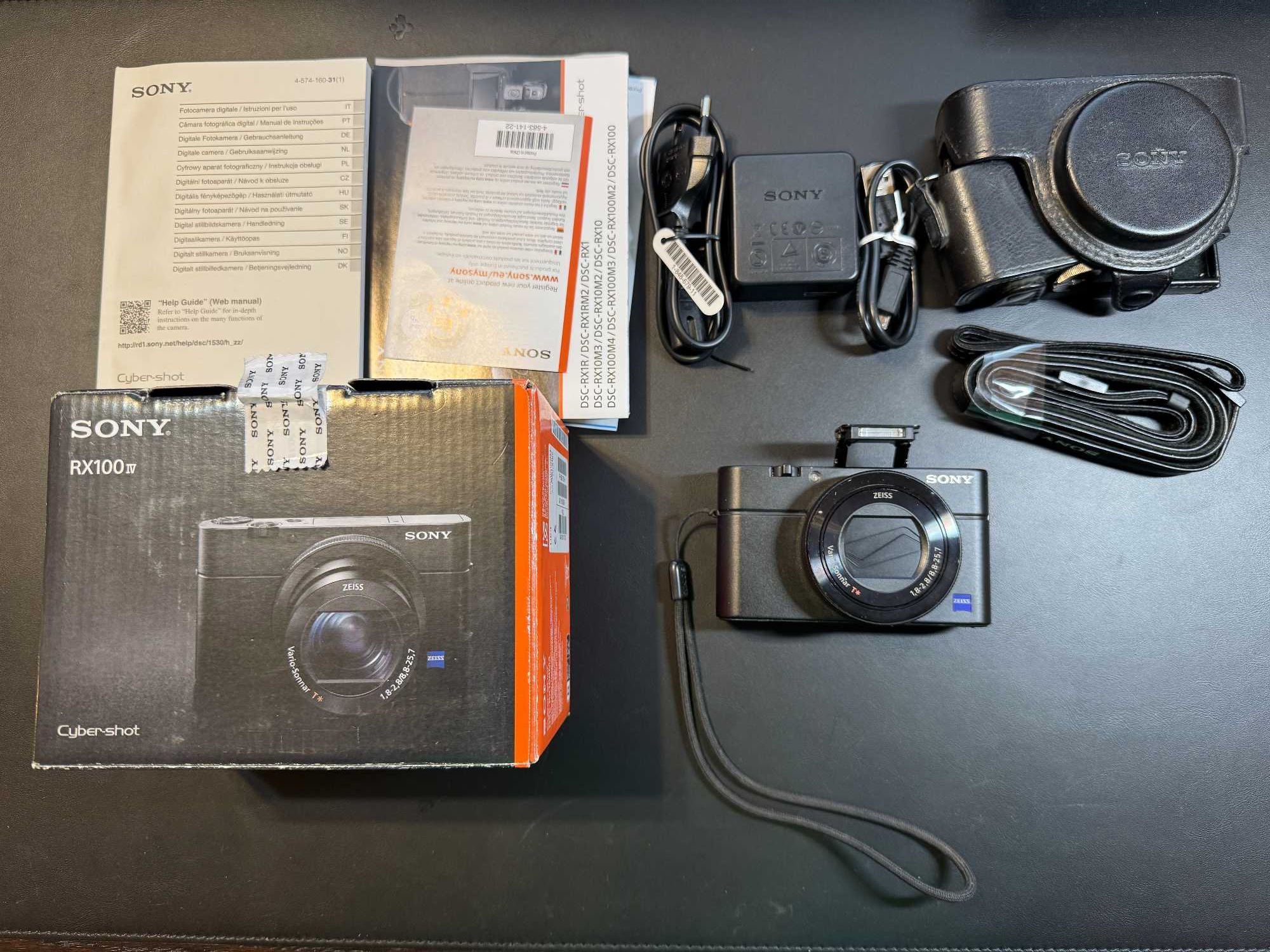 Aparat Sony RX100 IV + pokrowiec