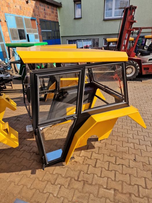 Kabina C360 Kabina ciągnikowa C-360 C330 MF255