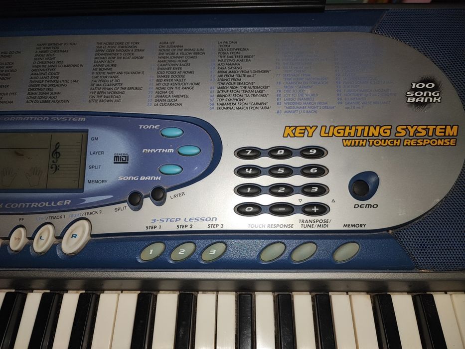 Teclado eletrónico Casio LK-65