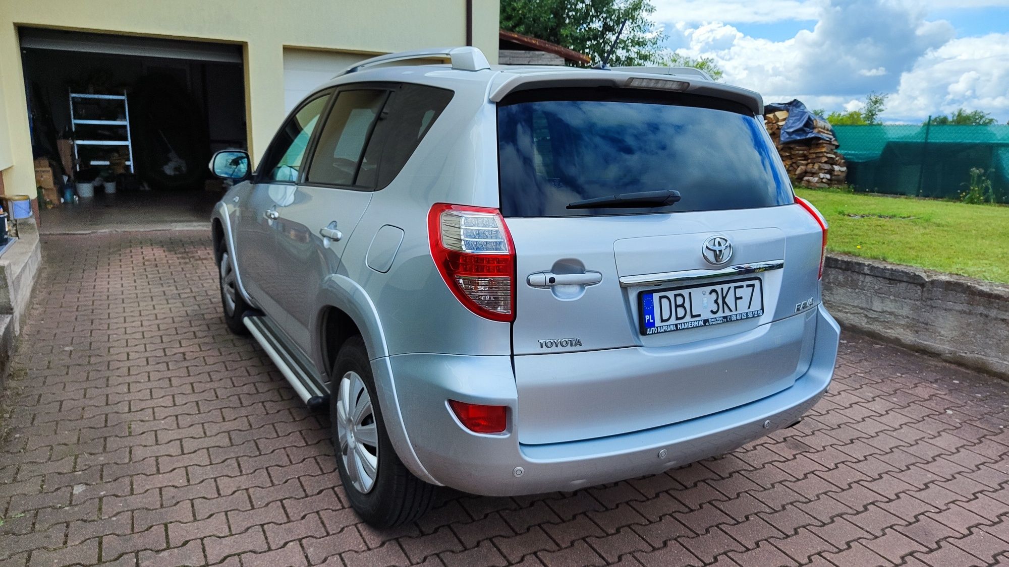 Toyota RAV4 rok 2009