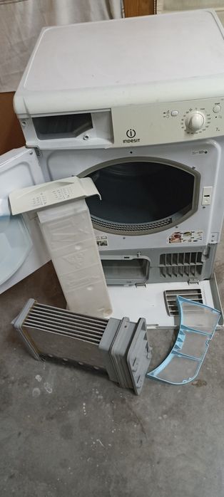 Máquina secar roupa