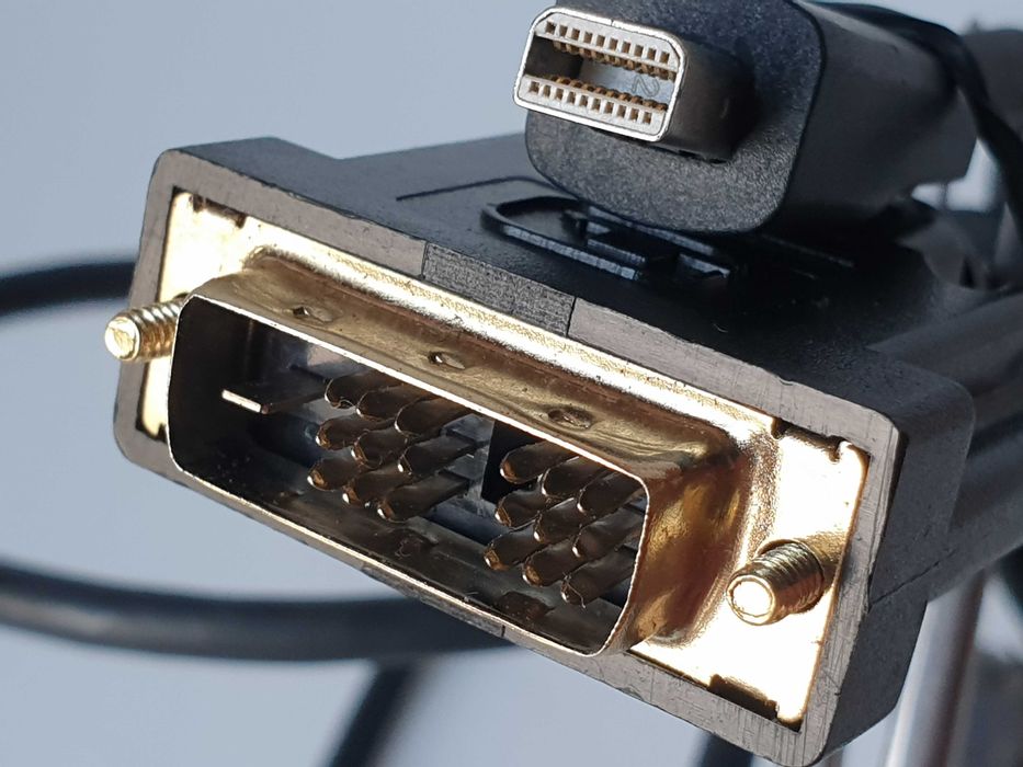 адаптер  Mini DisplayPort to DVI Belkin  кабель DVI 2.0м