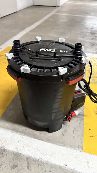 Filtro Fluval FX6 com muitos acessórios