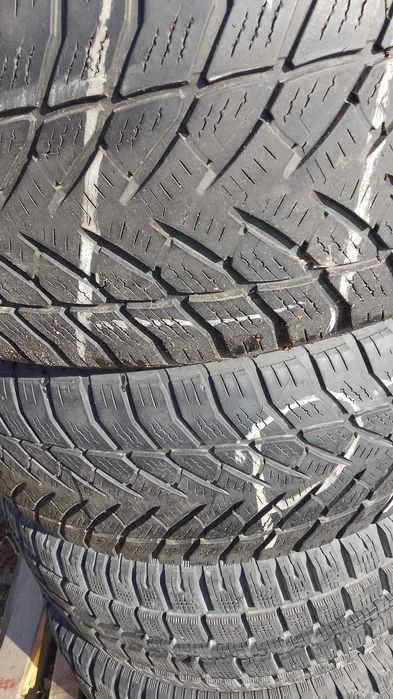 Opony zimowe 2 szt.+ 2 W GRATISIE !
