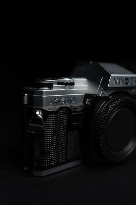 Camera Minolta X-300 Silver e Lente Rokkor PG 50mm f 1.4