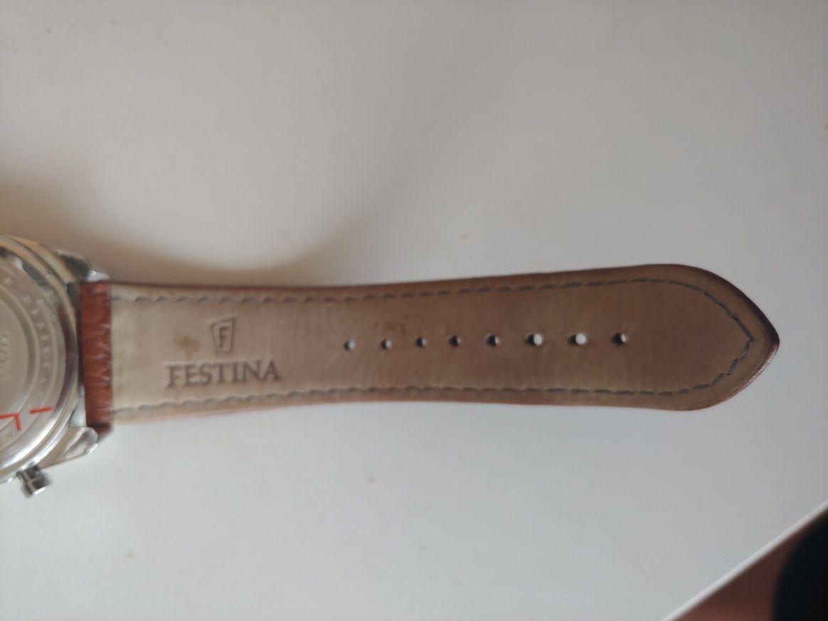 Часы  Festina Chronograph