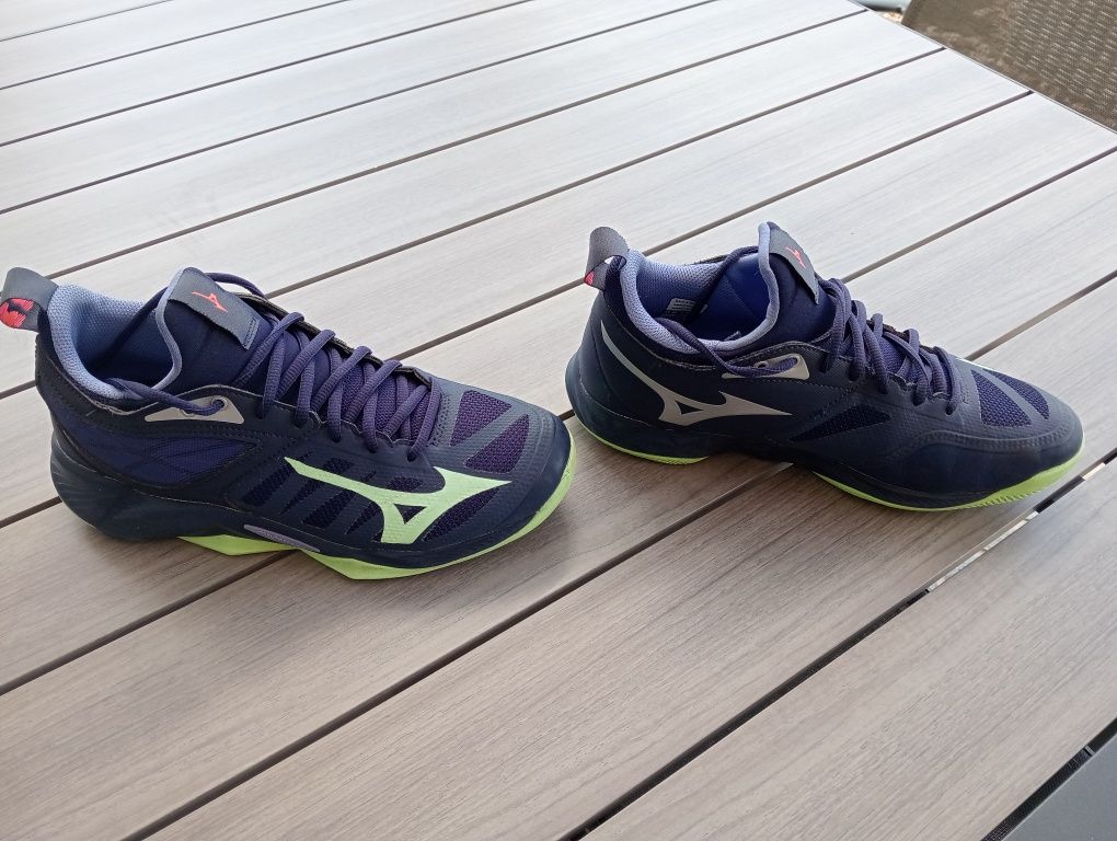 Sapatilhas MIZUNO VOLEIBOL - 39  *como novas*