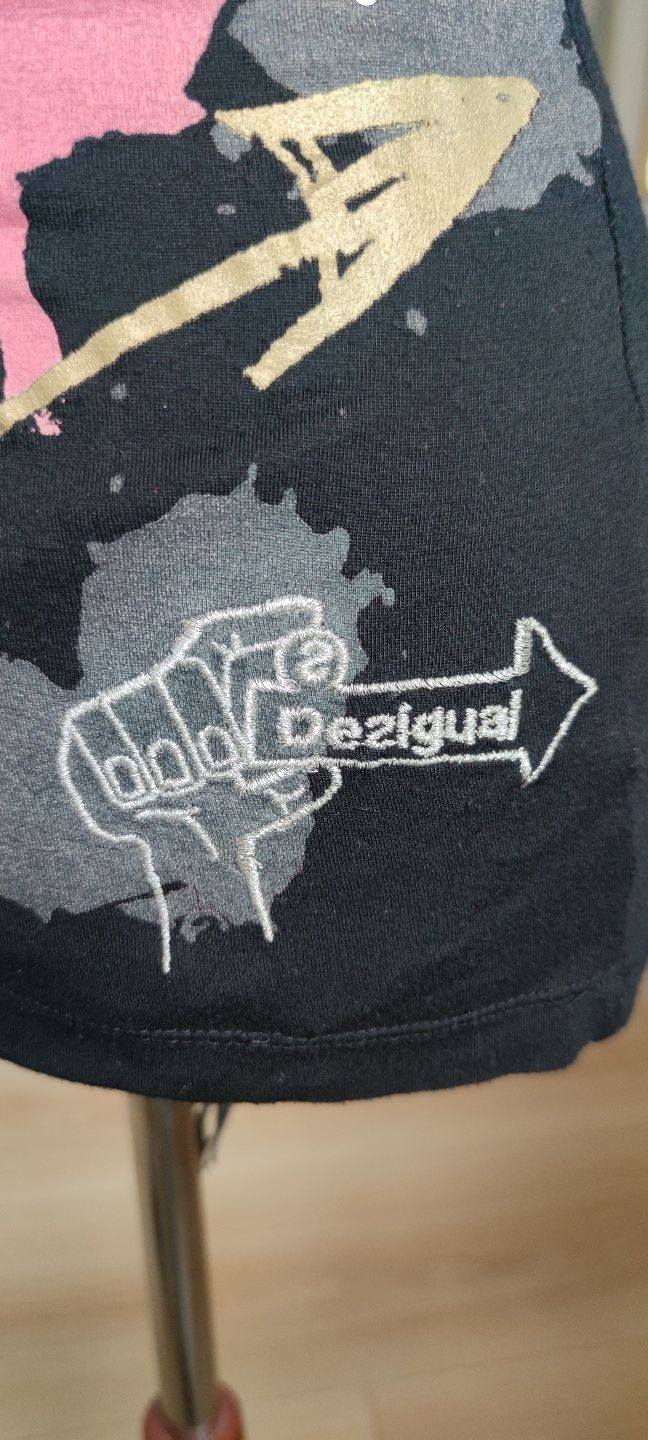 T-shirt bluzka koszulka damska XS/34 Desigual kolekcja Less is more