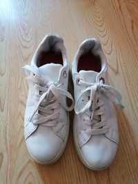 Białe buty na platformie/sportowe 37