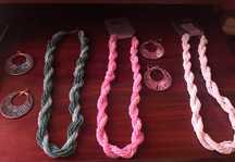 Conjunto colares + brincos
