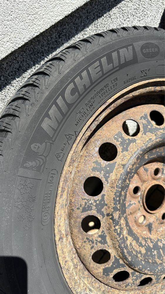 Koła toyota avensis 5x100 (205/55/16R) Michelin