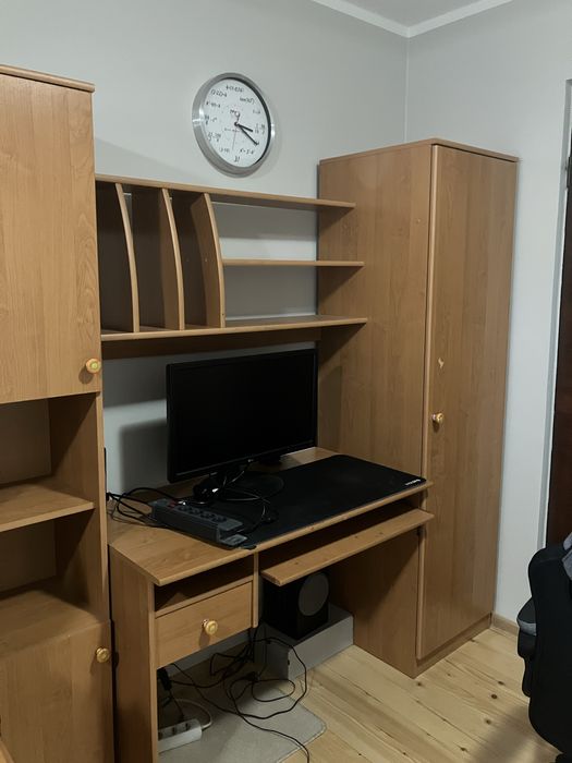 Mebloscianka mlodziezowa/biurko z szafka i szafa
