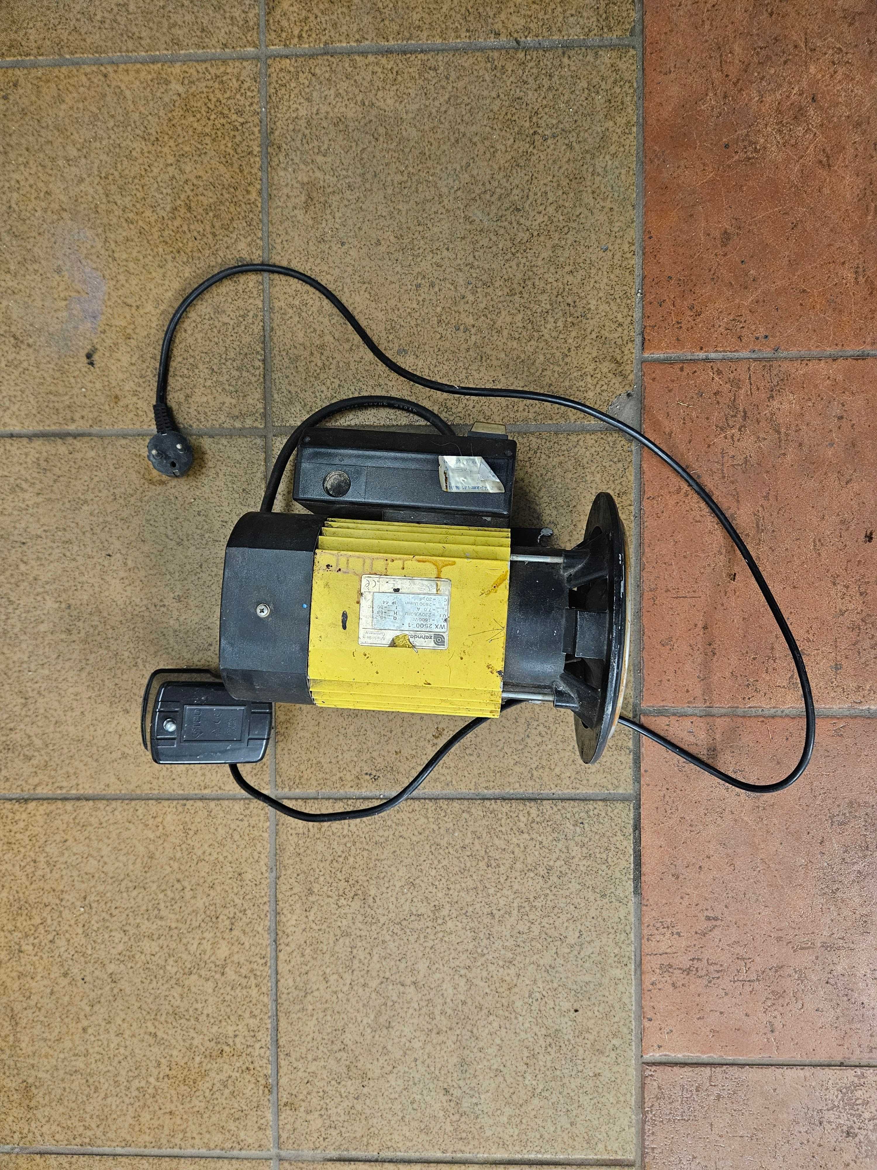Silnik 1600W od hydroforu - sprawny
