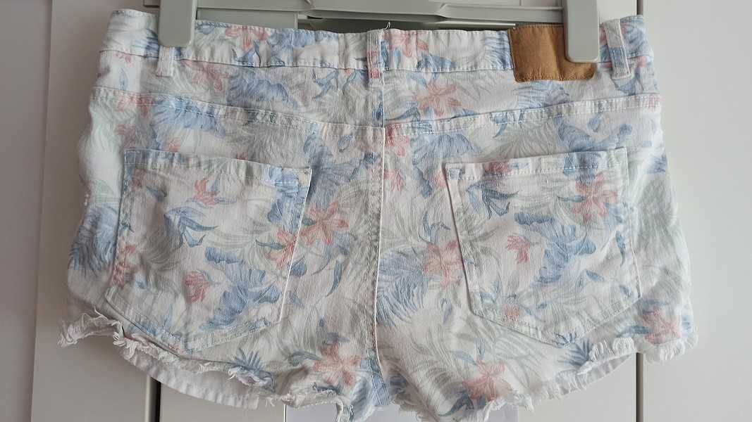 C&A jeasnowe spodenki we wzory 42 / XL