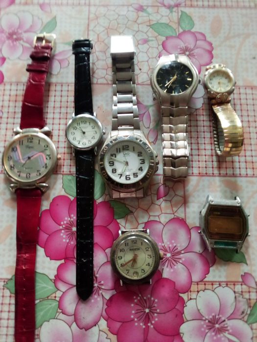 Продам часы старые