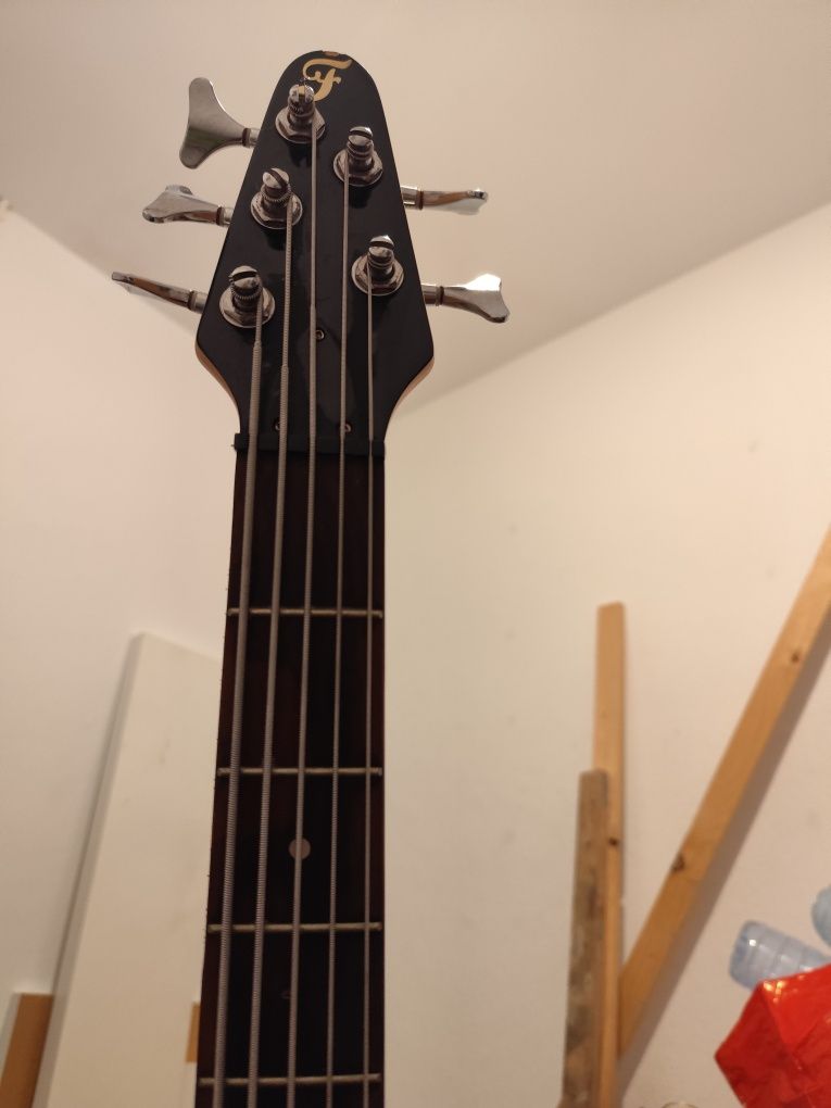 Gitara basowa bas