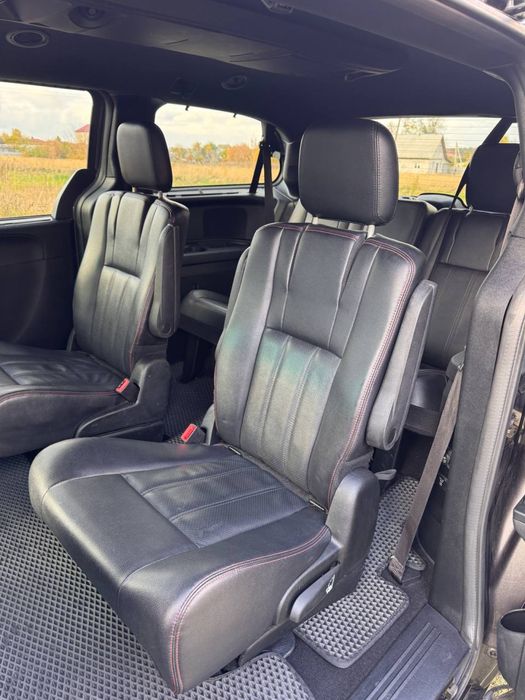 Продам авто Dodge Caravan GT 2017 року