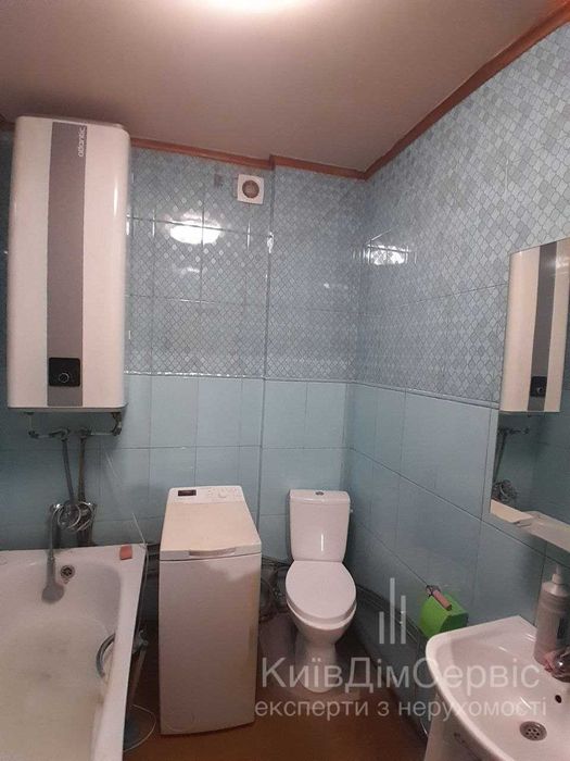 продаж квартири ЖК Кришталеві джерела Феофанія Голосіївський