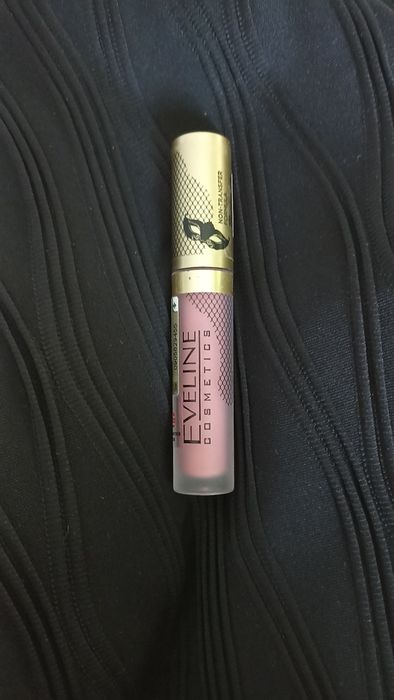 Pomadka Eveline Variété satin matt 02