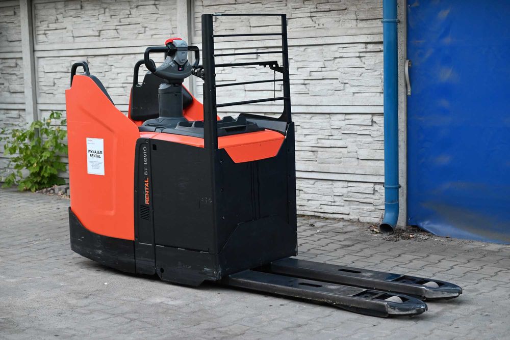 Paleciak elektryczny Toyota BT LPE  220  2200kg 2016rok FHP 415