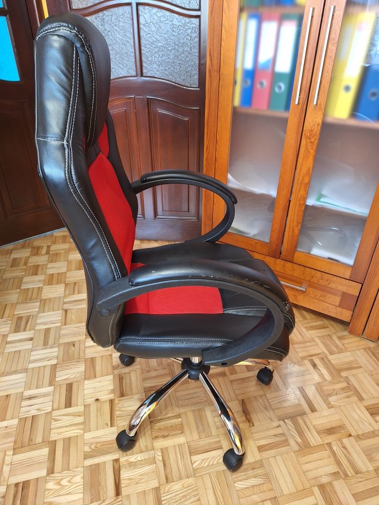 Fotel obrotowy gamingowy biurowy czerwony eko skóra do biura