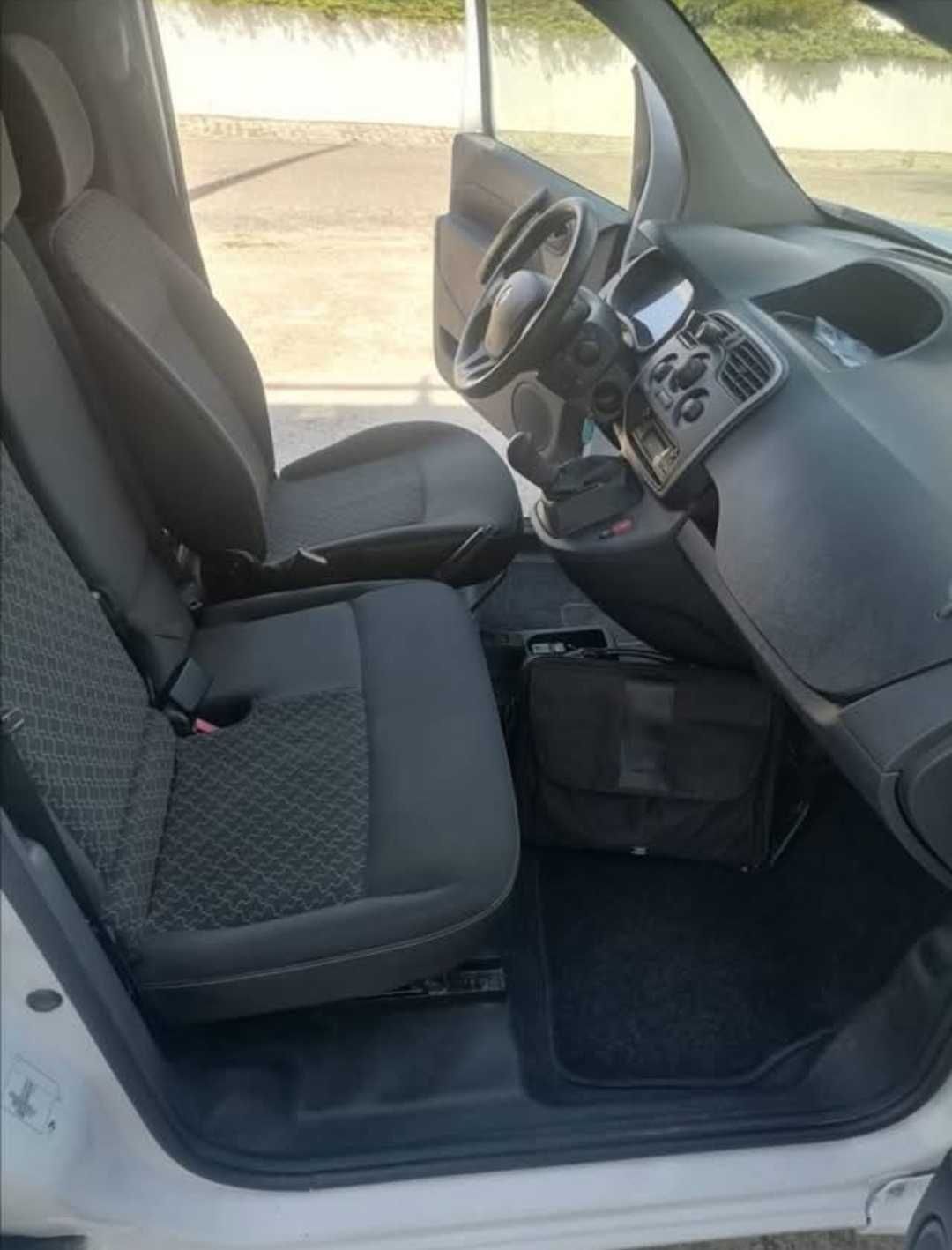 Renault kangoo maxi 3 lugares bancos rebatíveis carga até 2.90 cm