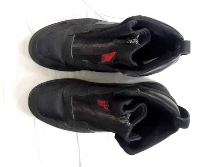 Чоботи  ботинкі Nike повністю натуральна шкіра