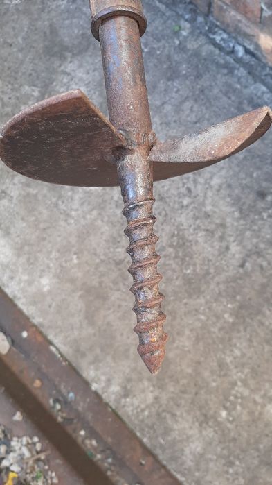 Бур, высота 170 см, диаметр 17см