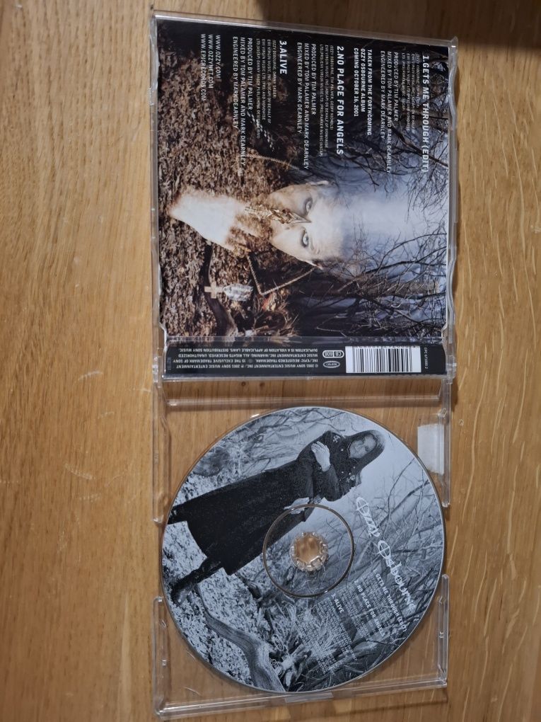 Ozzy osbourne, gets me through, CD 2001