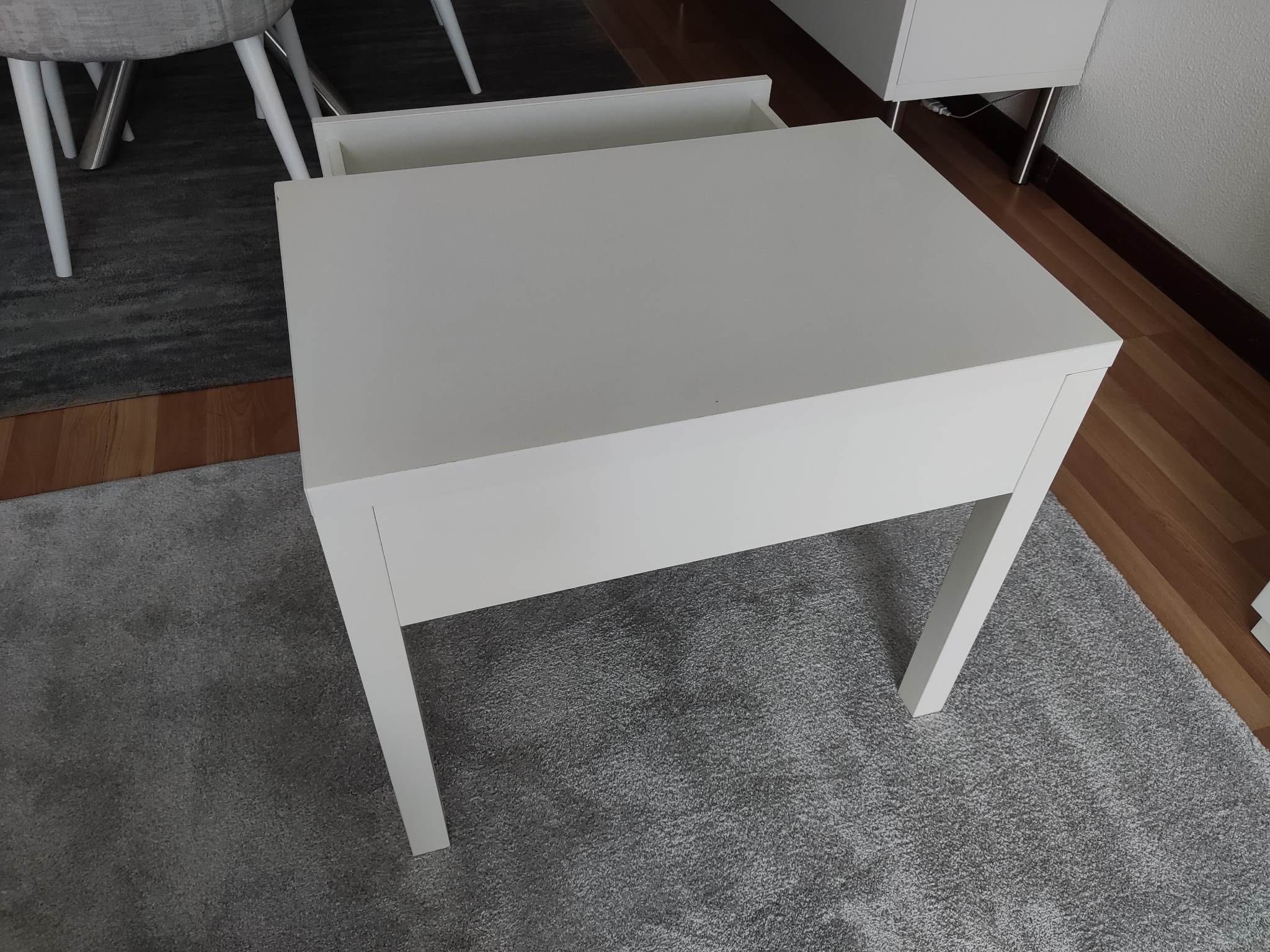 Mesa cabeceira ou de apoio IKEA Trondheim