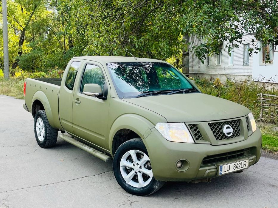 Продам Nissan Navara 2.5 дизель 2007 года   в идеальном  состояние