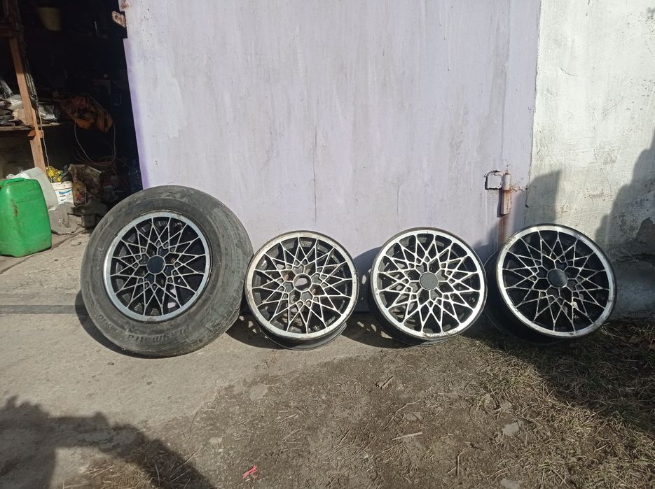 Продам титани R 13