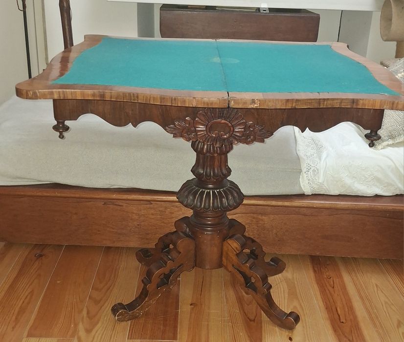 Mesa de jogo portuguesa séc XIX Pau santo estilo Romântico