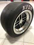 Pneus Avon slick Novos