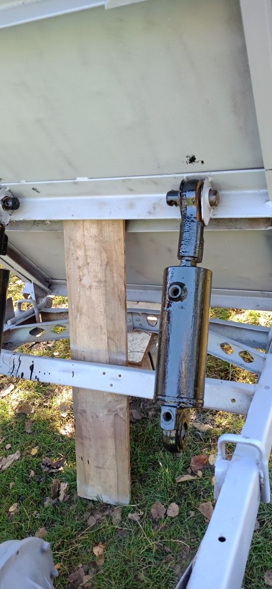Продам прицеп до трактора Т-25 ,китаець
