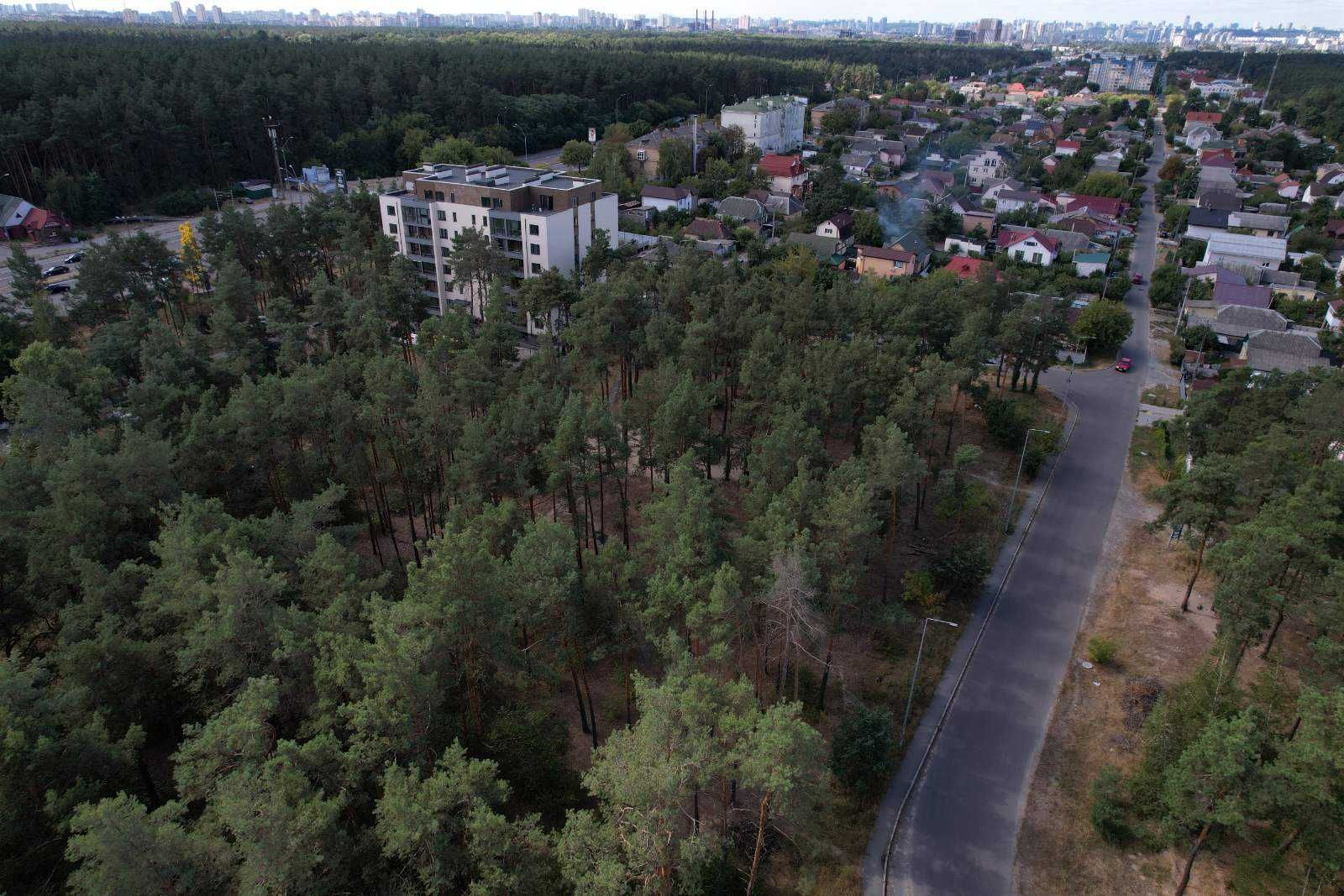 Продам квартиру возле леса Киев метро Лесная Быковня Броварской прп